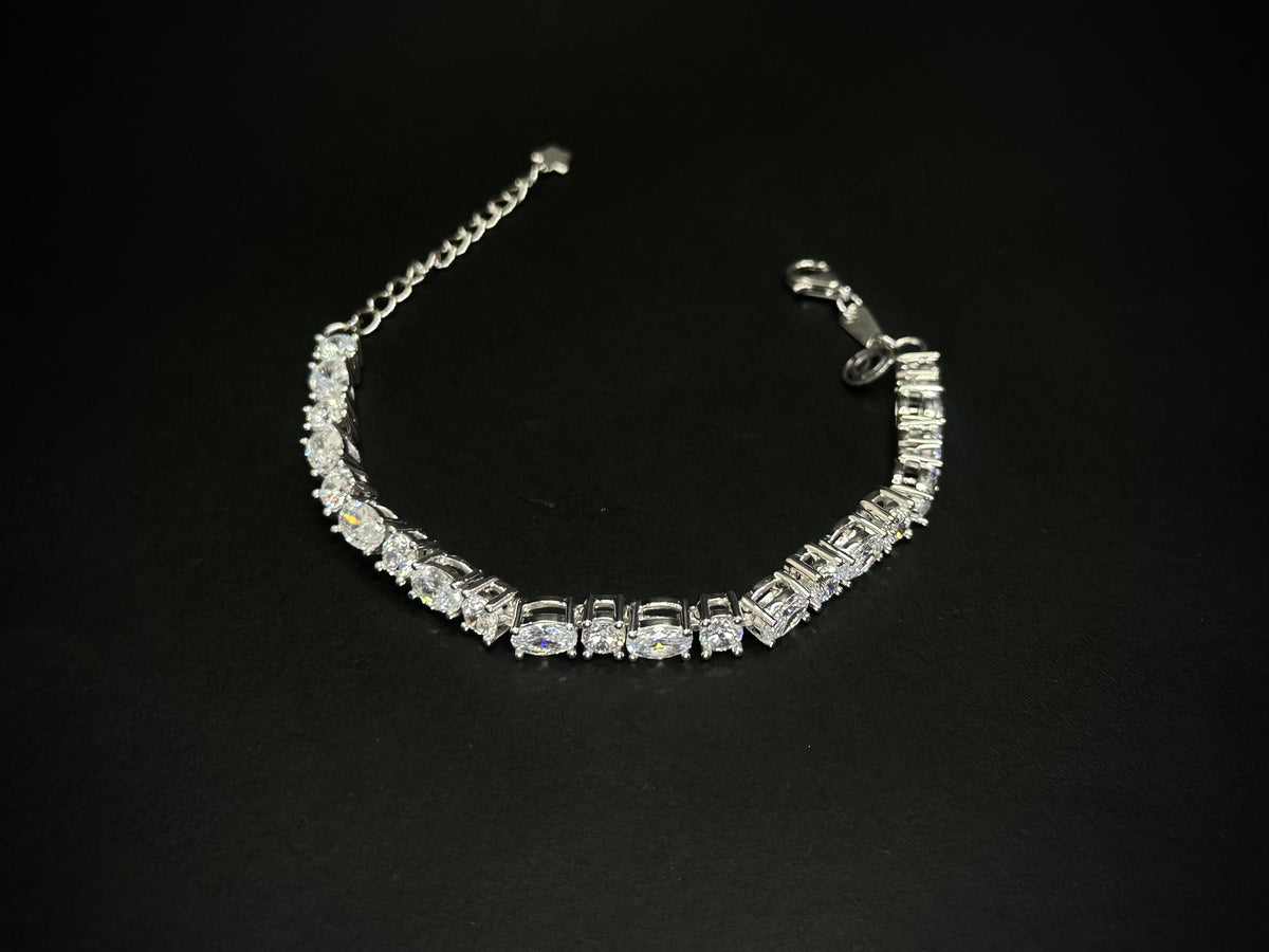 Celeste Spark – 925 Silver Oval & Round Tennis Bracelet